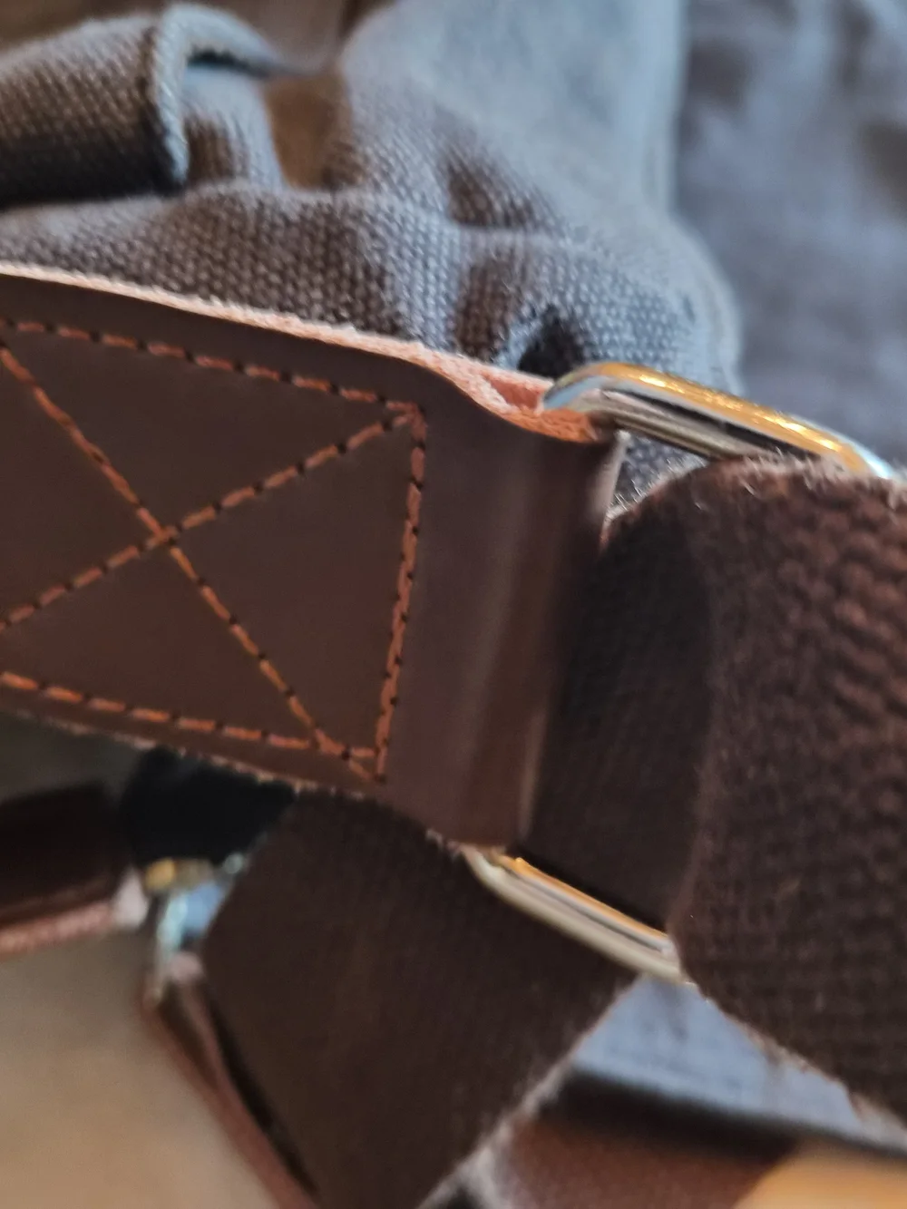 Augur Strauss & Co. Canvas Messenger Crossbody Bag Brown/Black